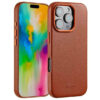 Accezz MagSafe Leather Backcover voor iPhone 16 Pro Telefoonhoesje Bruin | Accezz