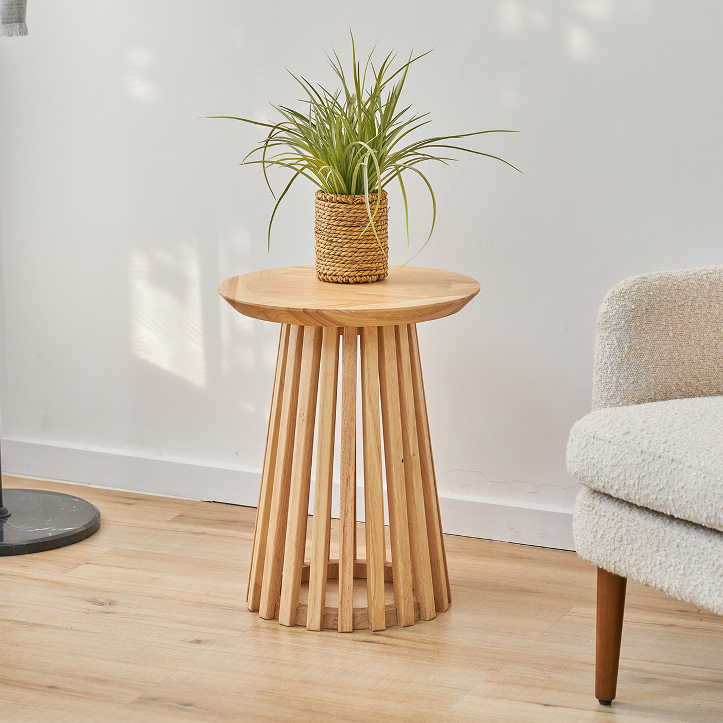 Artistiq Bijzettafel 'Nikkie' Hevea hout