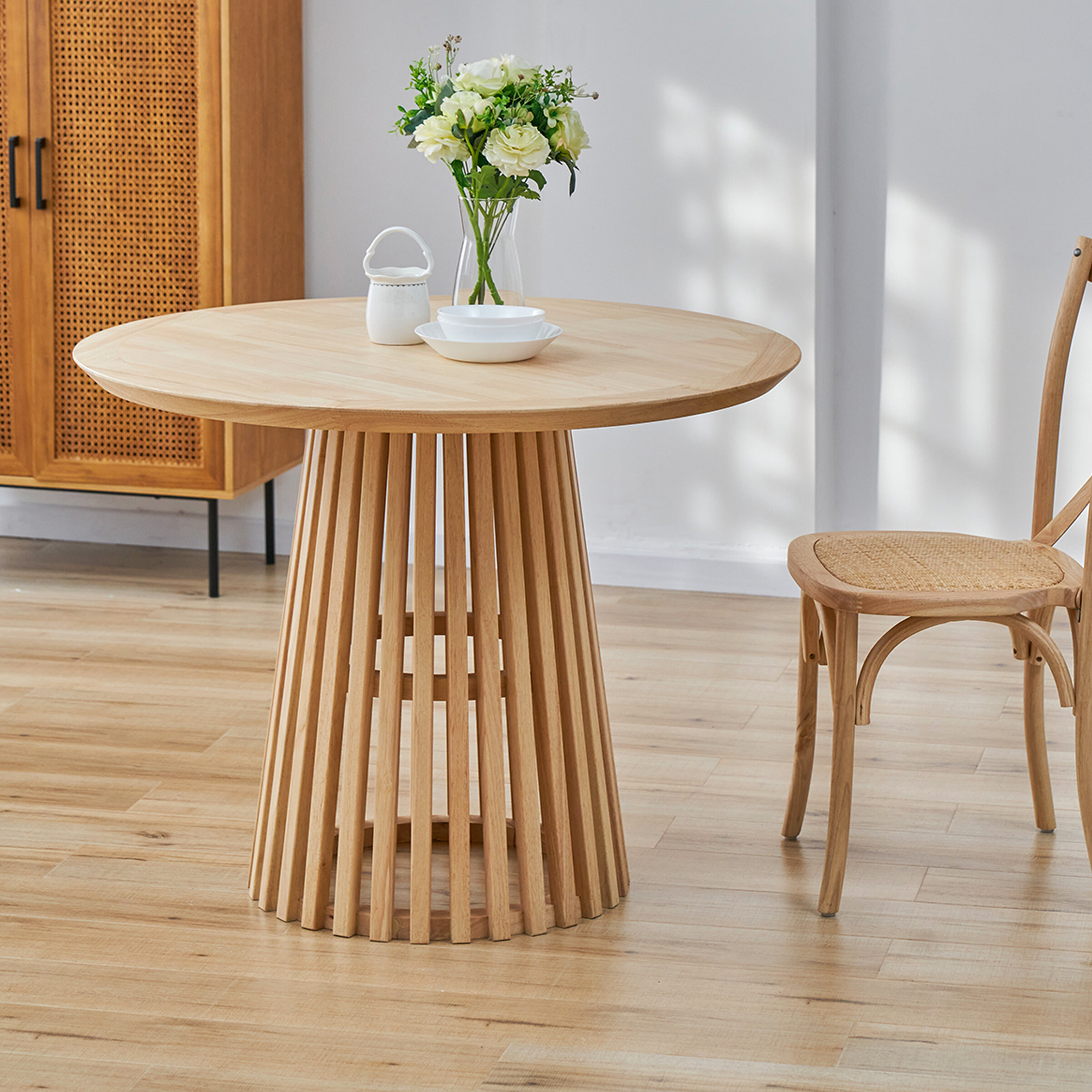 Artistiq Ronde Eettafel 'Nikkie' Hevea hout