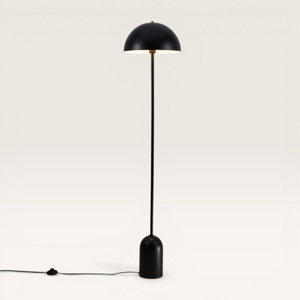 Avela - Zwarte Staande lamp Metaal - 150 cm - Woonkamer lamp - Modern design - E27 fitting - Met voetschakelaar | LUSENZ