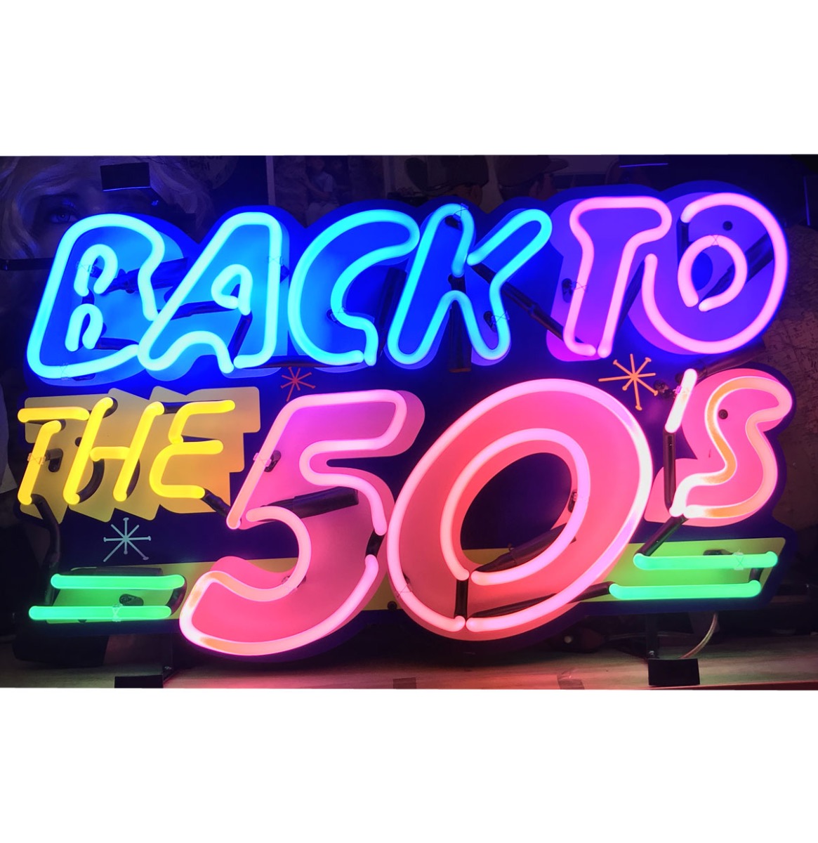 Back To The Fifties Neon Met Achterplaat 70 x 42 cm | Real Neon Art