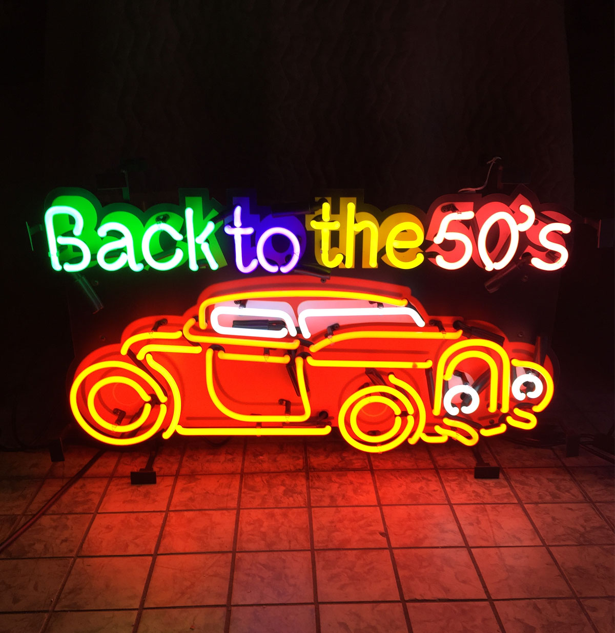 Back to the Fifties Hot Rod Car Neon Verlichting 80 x 47 cm - Multicolor | Real Neon Art