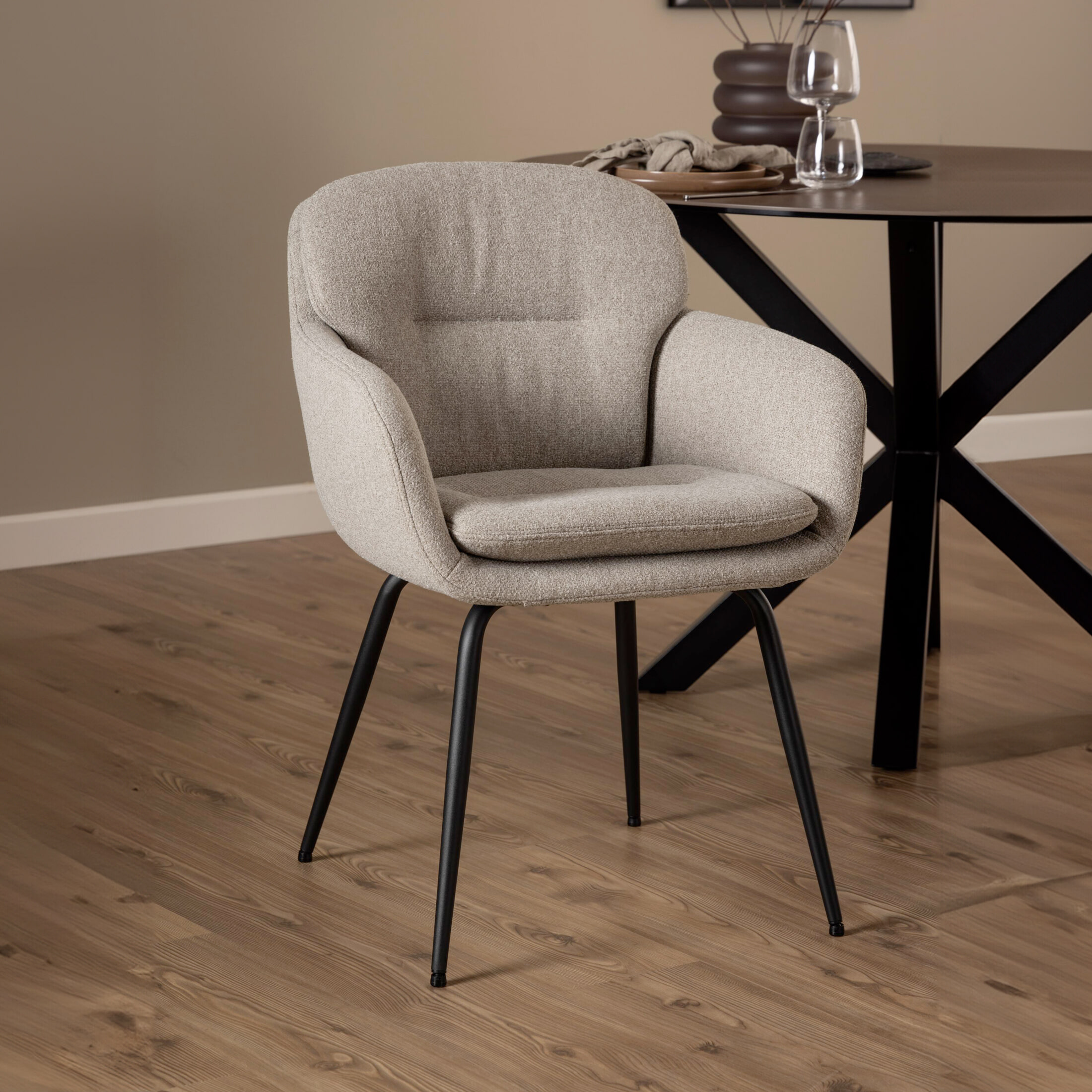 Bendt Eetkamerstoel 'Janeese' kleur Beige | Bendt