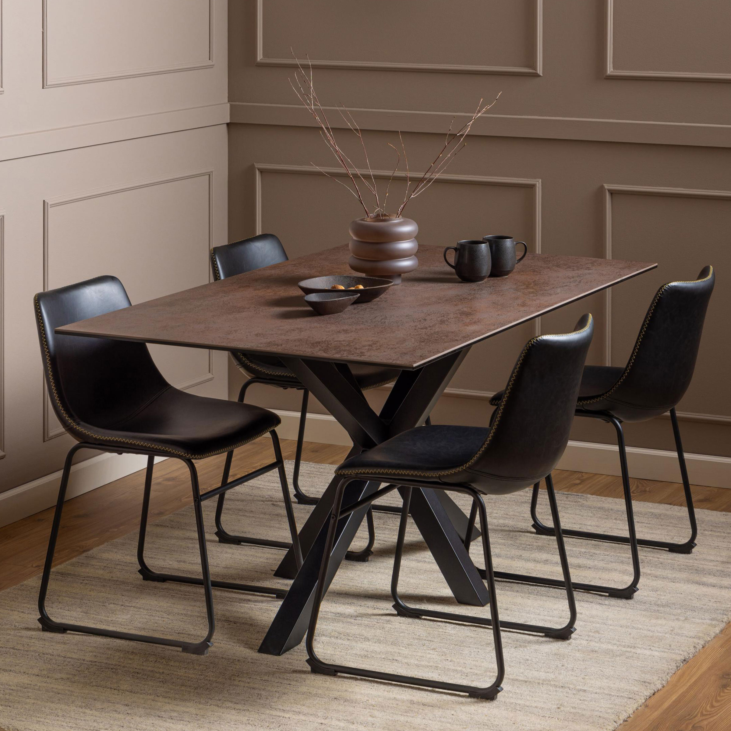 Bendt Eettafel 'Line' Keramiek