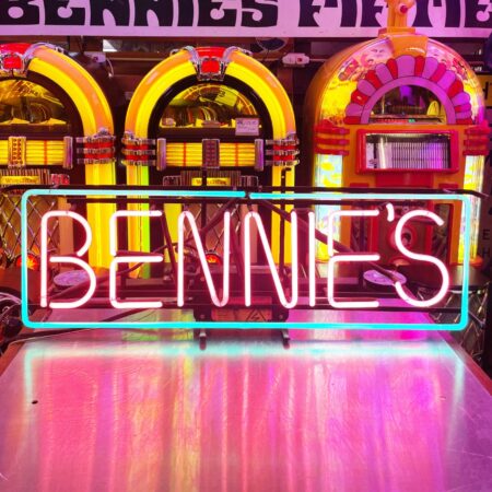 Bennies Neon Reclame - Originele Vintage Neon uit de Jaren '90 | Bennies Fifties