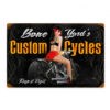 Bone Yard's Custom Cycles Pin-Up Zwaar Metalen Bord | Fiftiesstore