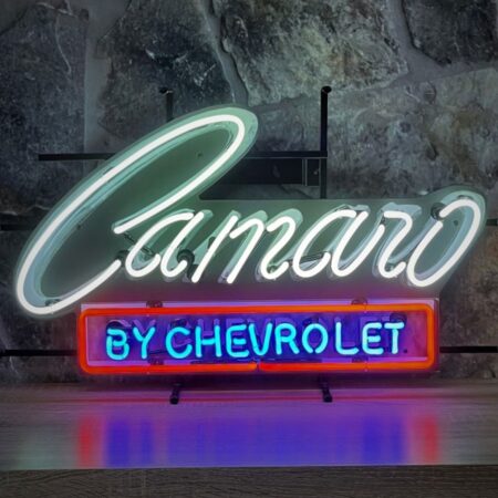 Camaro by Chevrolet Neon Verlichting 70 x 42 cm - Wit