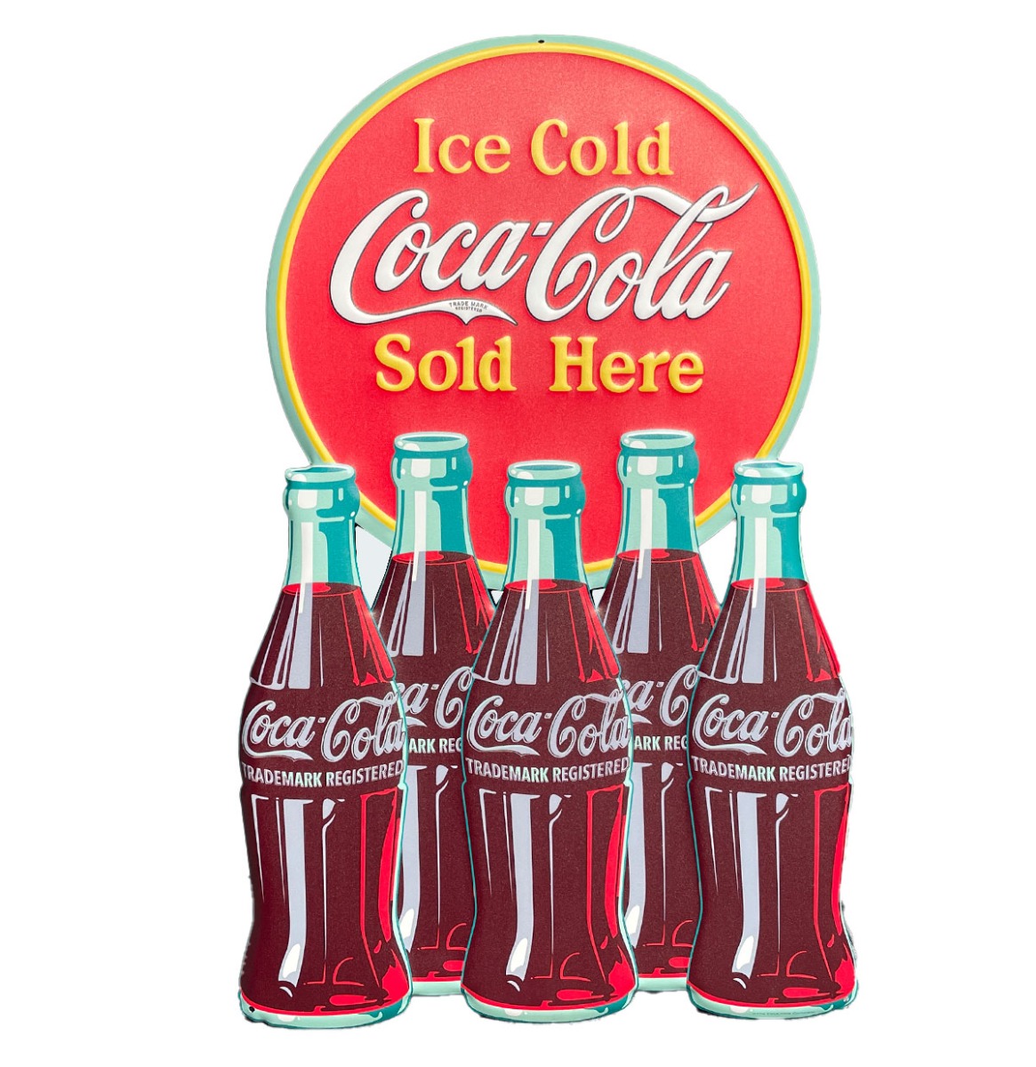 Coca-Cola Die-Cut Metalen Wandbord - Ice Cold Sold Here met Flesjes - 61 x 38 cm Relief | Coca-Cola