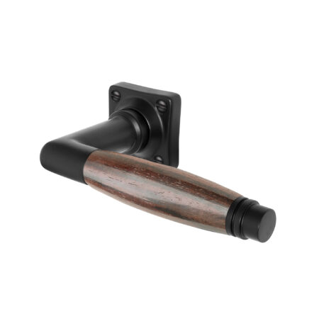 De Oude Deurklink Deurklink Retro palissander geveerd met vierkant rozet in mat zwart | De Oude Deurklink