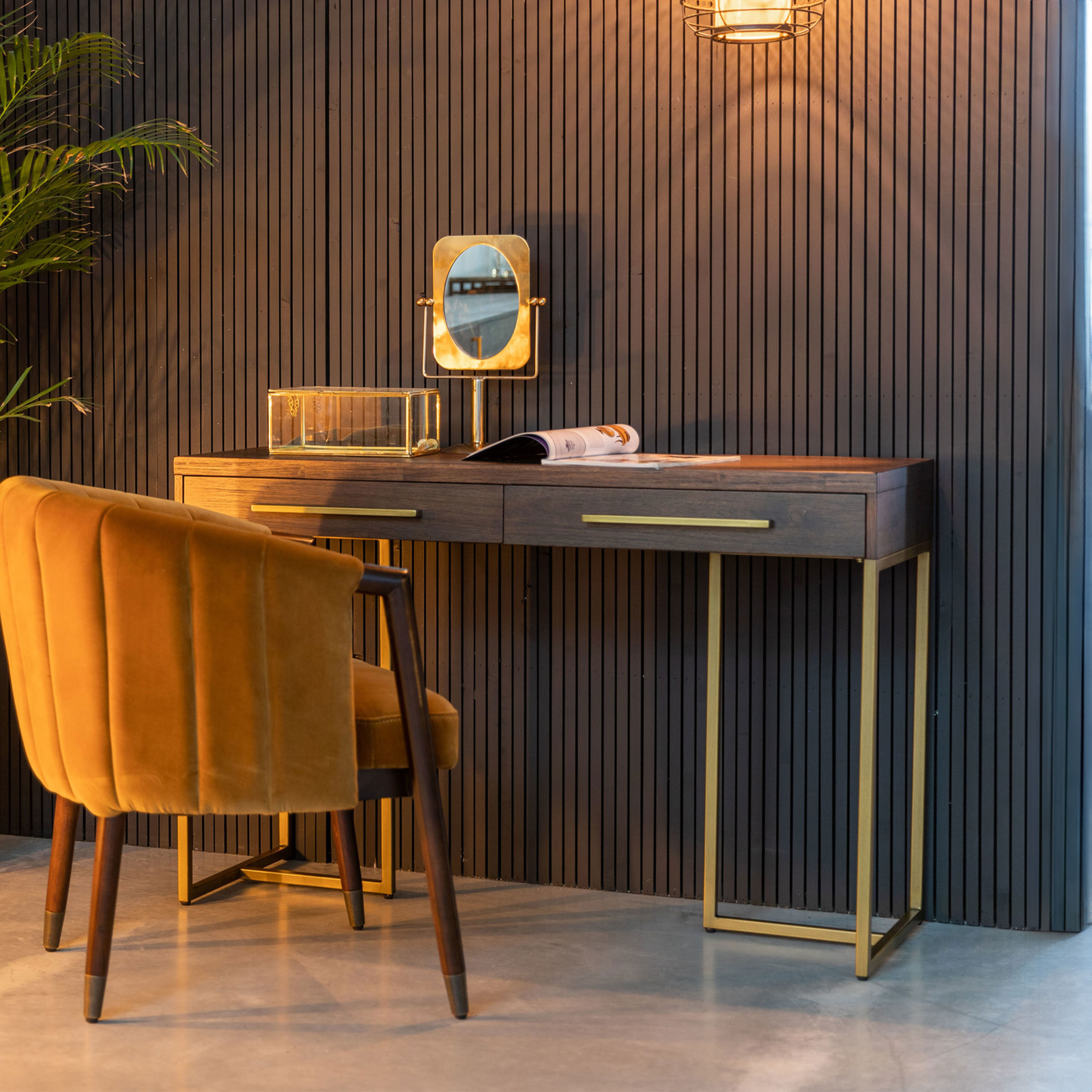 Dutchbone Sidetable 'Class' Antique Brass