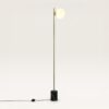 Elara - Staande lamp Messing 160 cm - Woonkamer lamp - Modern Scandinavisch - E27 fitting - Opaal glas & Zwart marmeren voet - Met voetschakelaar | LUSENZ