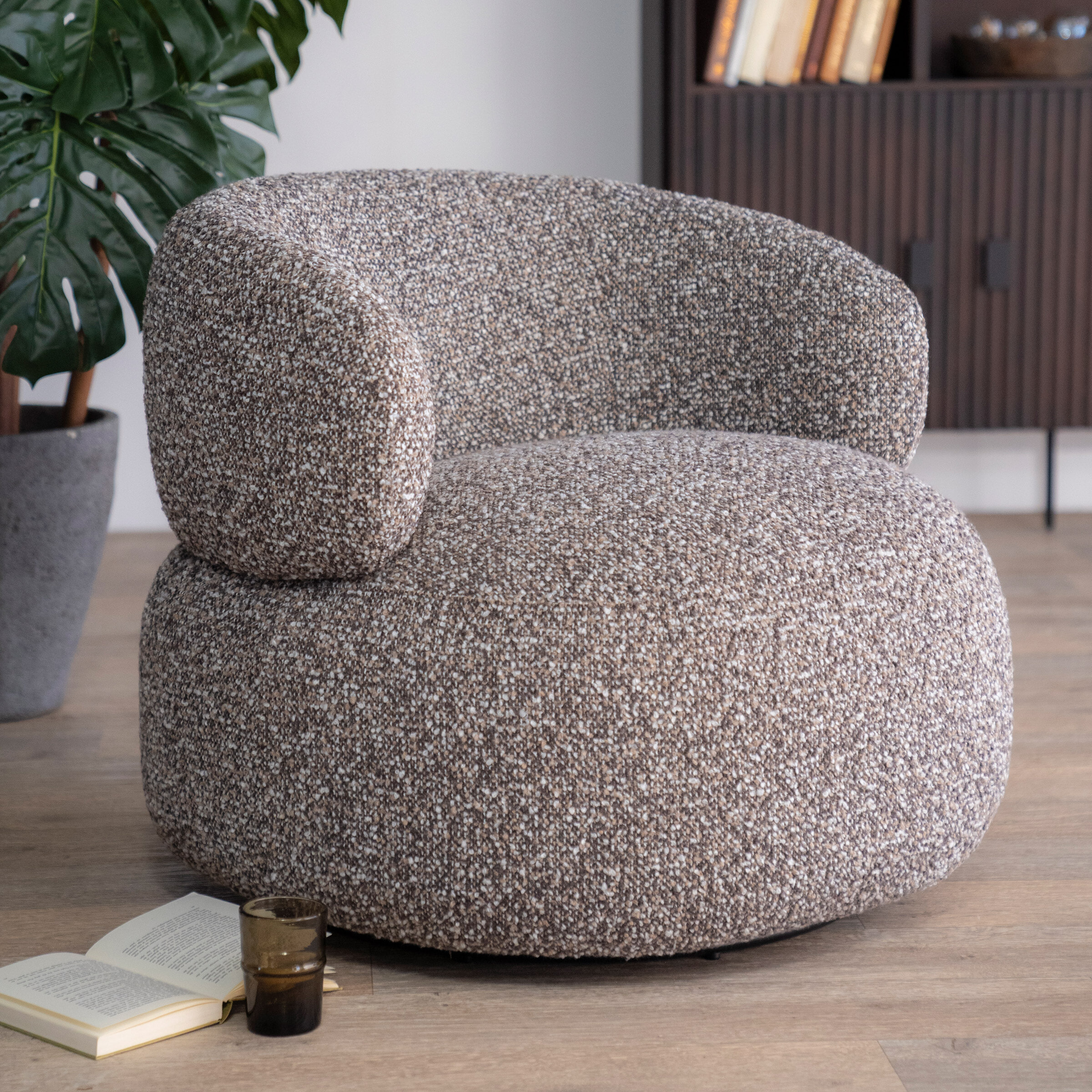 Eleonora Fauteuil 'Maeve' kleur Taupe | Eleonora