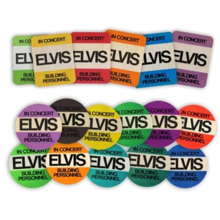 Elvis Presley In Concert Backstage Badges - Set Van 17 Stuks - Gravel Road Label | Elvis Presley