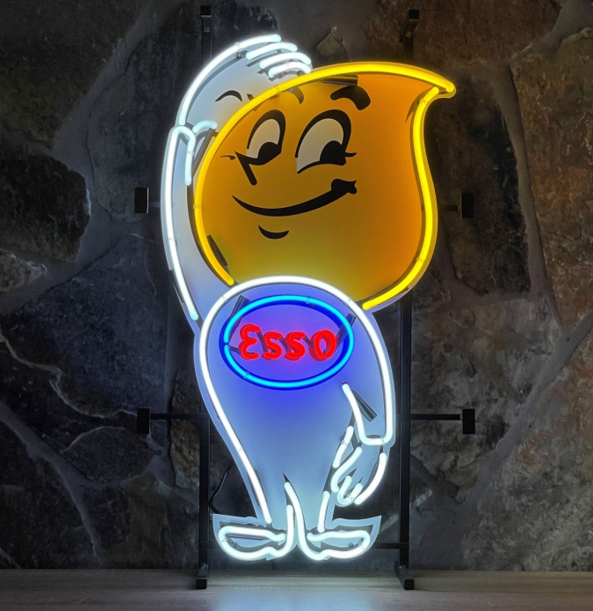 Esso Man Neon Verlichting 50 x 87 cm - Witt