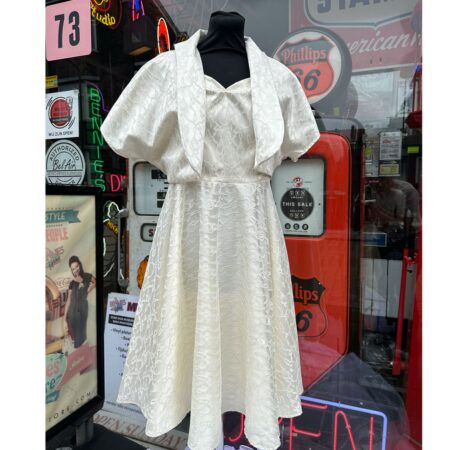 Eva Queen Satin Lace Dress With Bolero Ivory -XXXL | 60% korting | EvaQueen