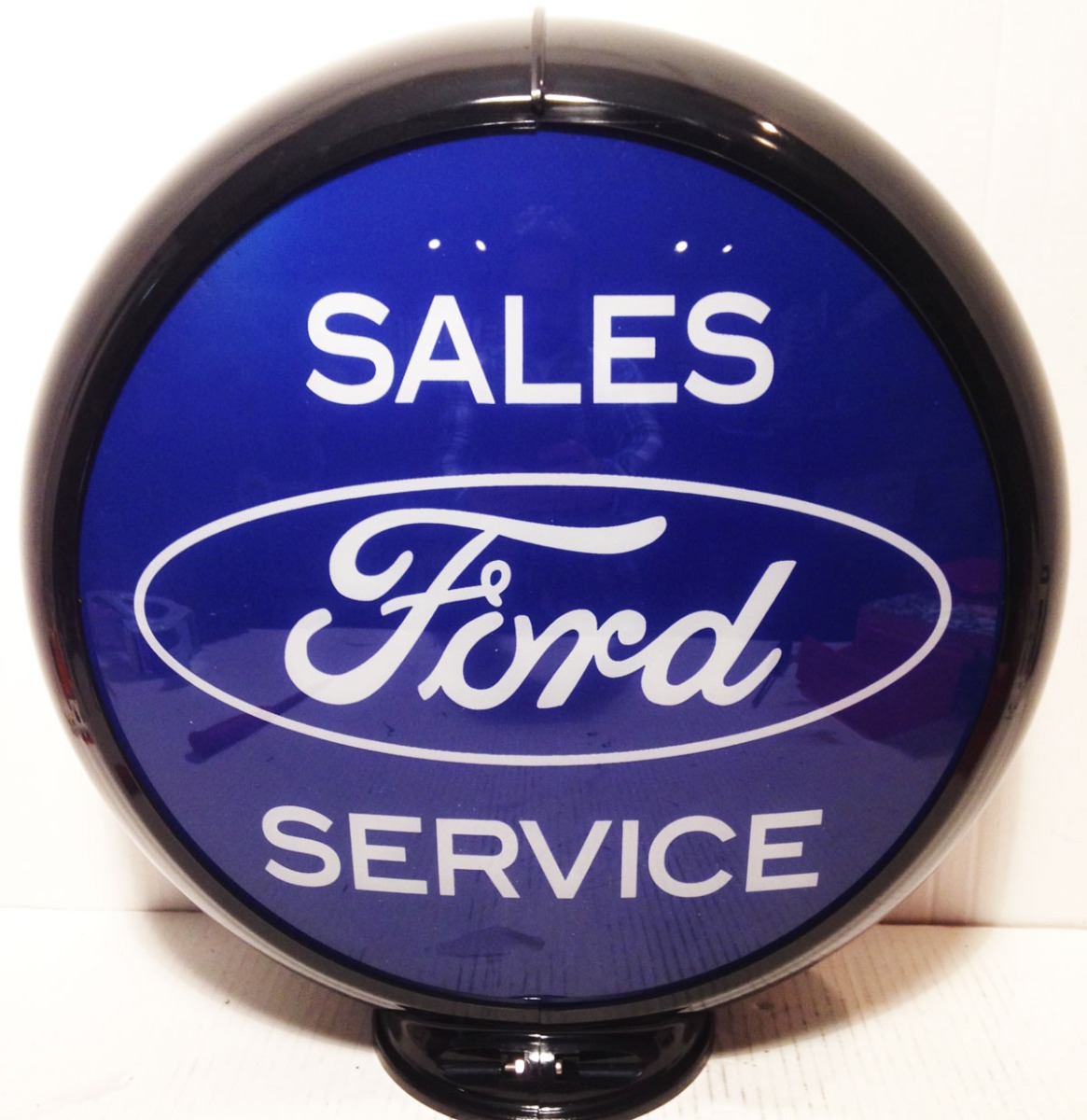 Ford Service Benzinepomp Bol - Special | Ford