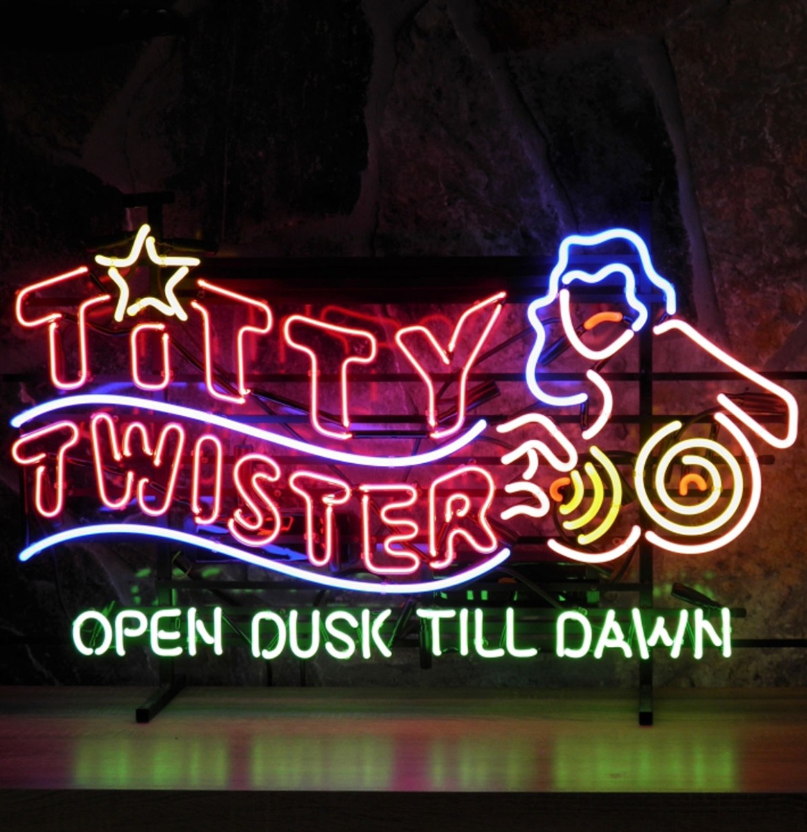 From Dusk Till Dawn Titty Twister Neon Verlichting 100 X 60 cm - Multicolor | Real Neon Art