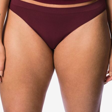 HEMA Damesslip naadloos micro donkerrood (donkerrood) | HEMA