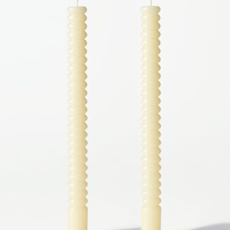 Dinerkaarsen ⌀2.2x25cm ribbel lichtgeel - 2 stuks (lichtgeel)