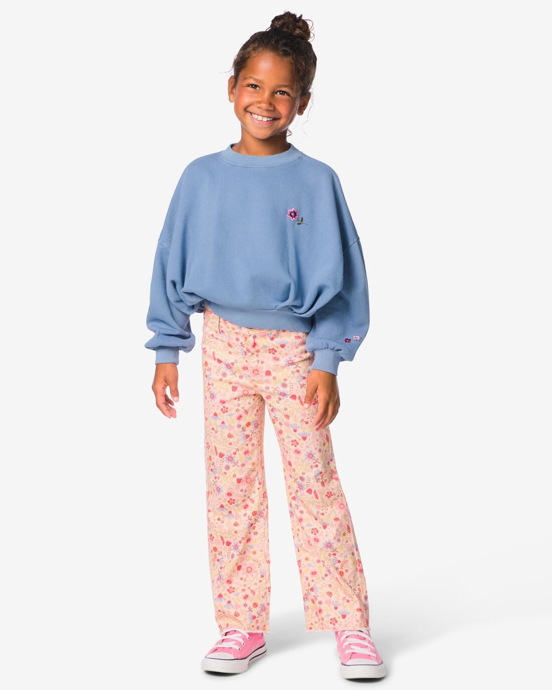 HEMA Kinderbroek wijd bloemen roze (roze) | HEMA