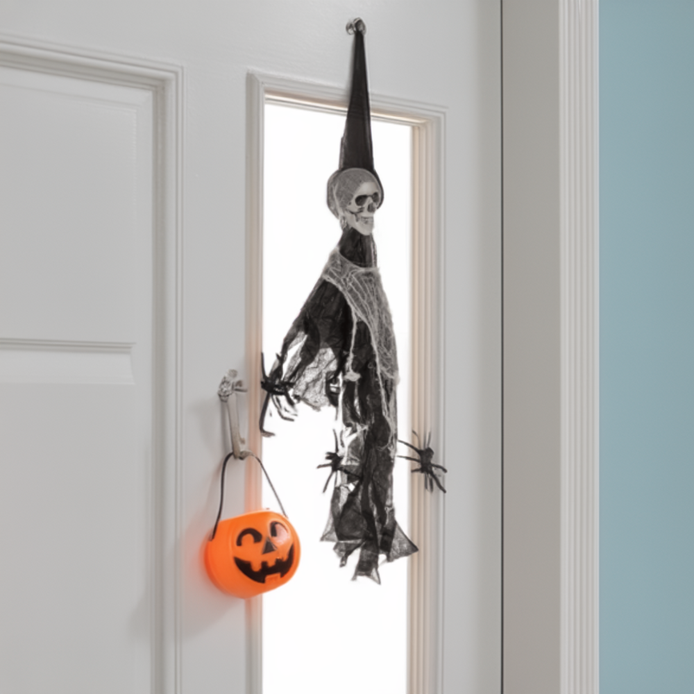 Hanging skull decor - Hangend schedeldecor | Out of the Blue