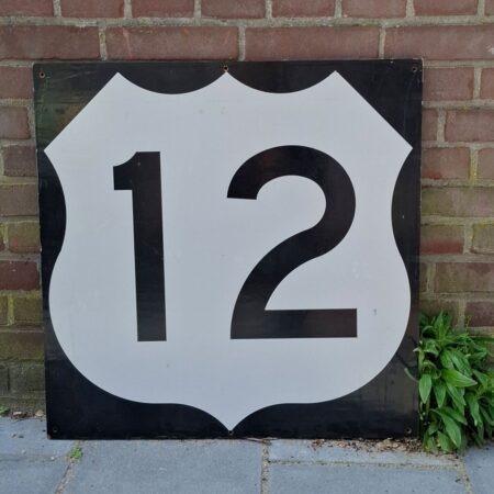 Highway 12 Houten Verkeersbord 61 x 61cm - Origineel | The Dutch Pickers