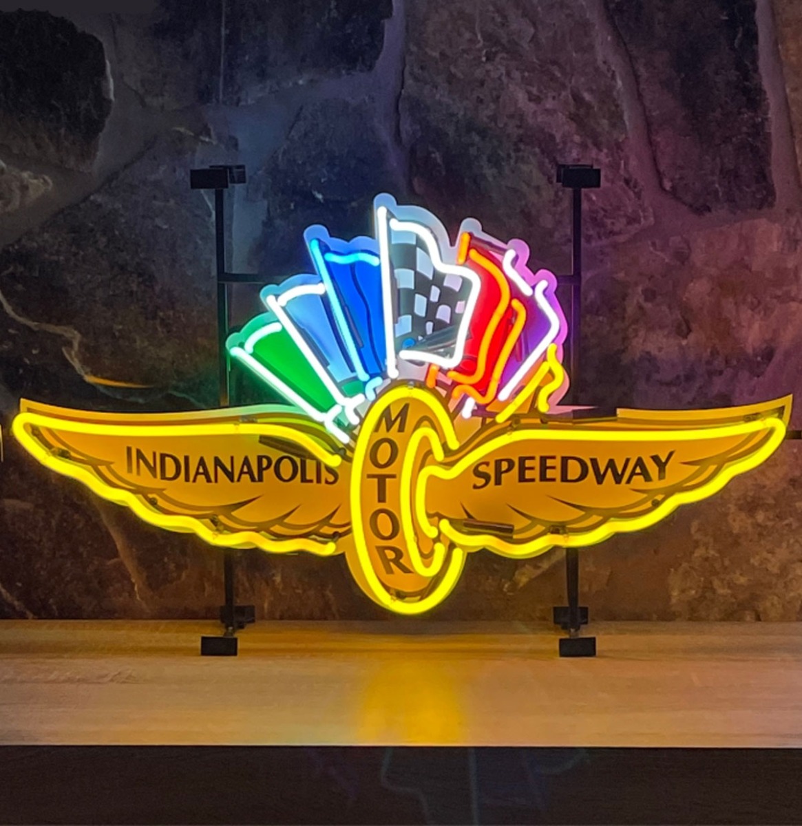 Indianapolis 500 Motor Speedway Neon Verlichting 85 x 50 cm - Multicolor | Fiftiesstore