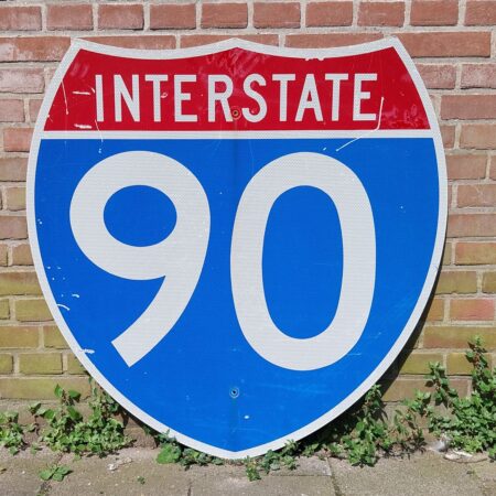 Interstate 90 Verkeersbord - 92 x 92cm - Origineel | The Dutch Pickers
