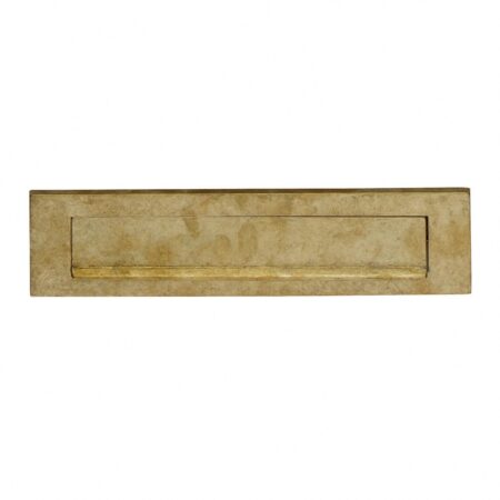 Intersteel Brievenbus met klep en regenrand messing getrommeld | Intersteel