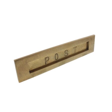Intersteel Brievenbus rechthoekig met klep met tekst “POST” messing getrommeld | Intersteel