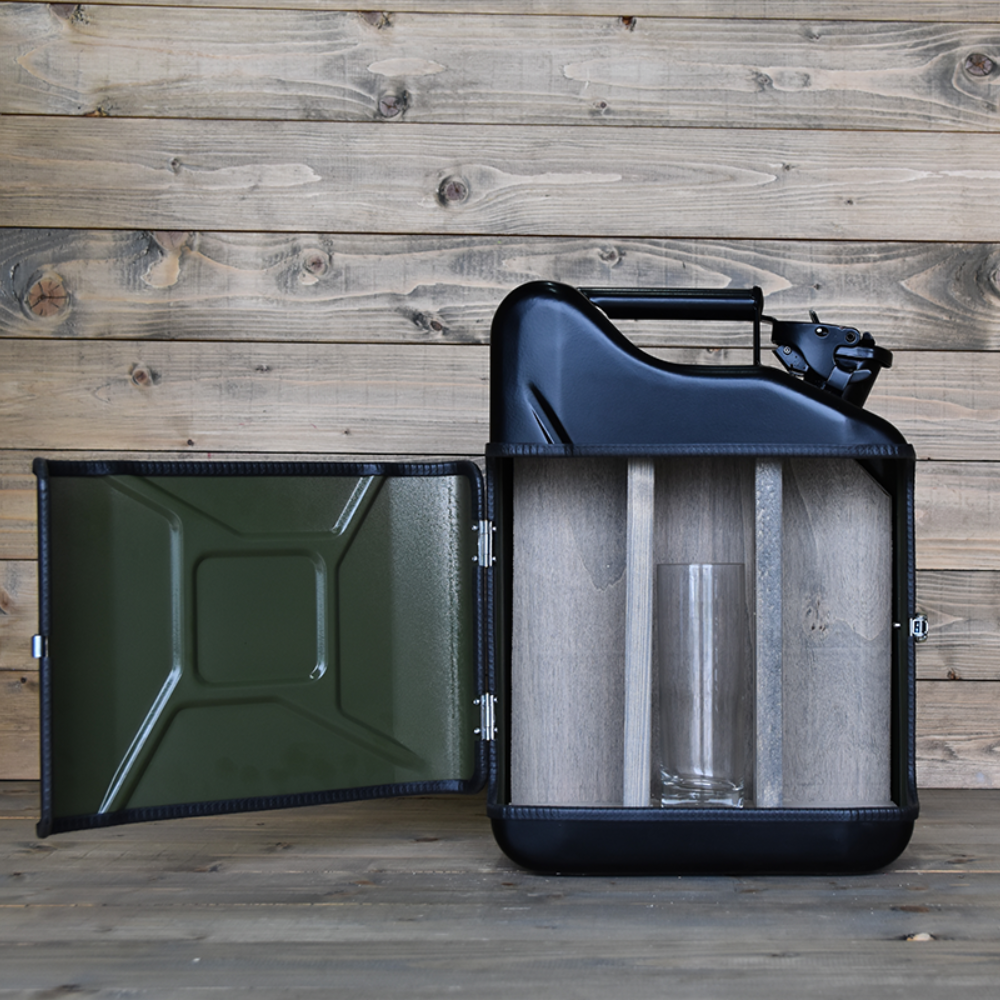 Jerrycan Bacardi Giftset - Zwart - Perfect als cadeau - Origineel en Praktisch - Bacardi Giftset | DESIGNED BY MAN
