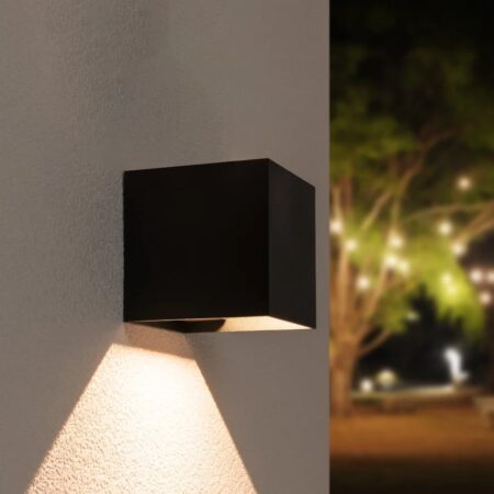Kansas Solar LED wandlamp XL - Kubus downlight - Incl. Bewegingssensor en schemerschakelaar - 3000K warm wit - IP54 waterdicht - Monocrystal - Zwart | HOFTRONIC