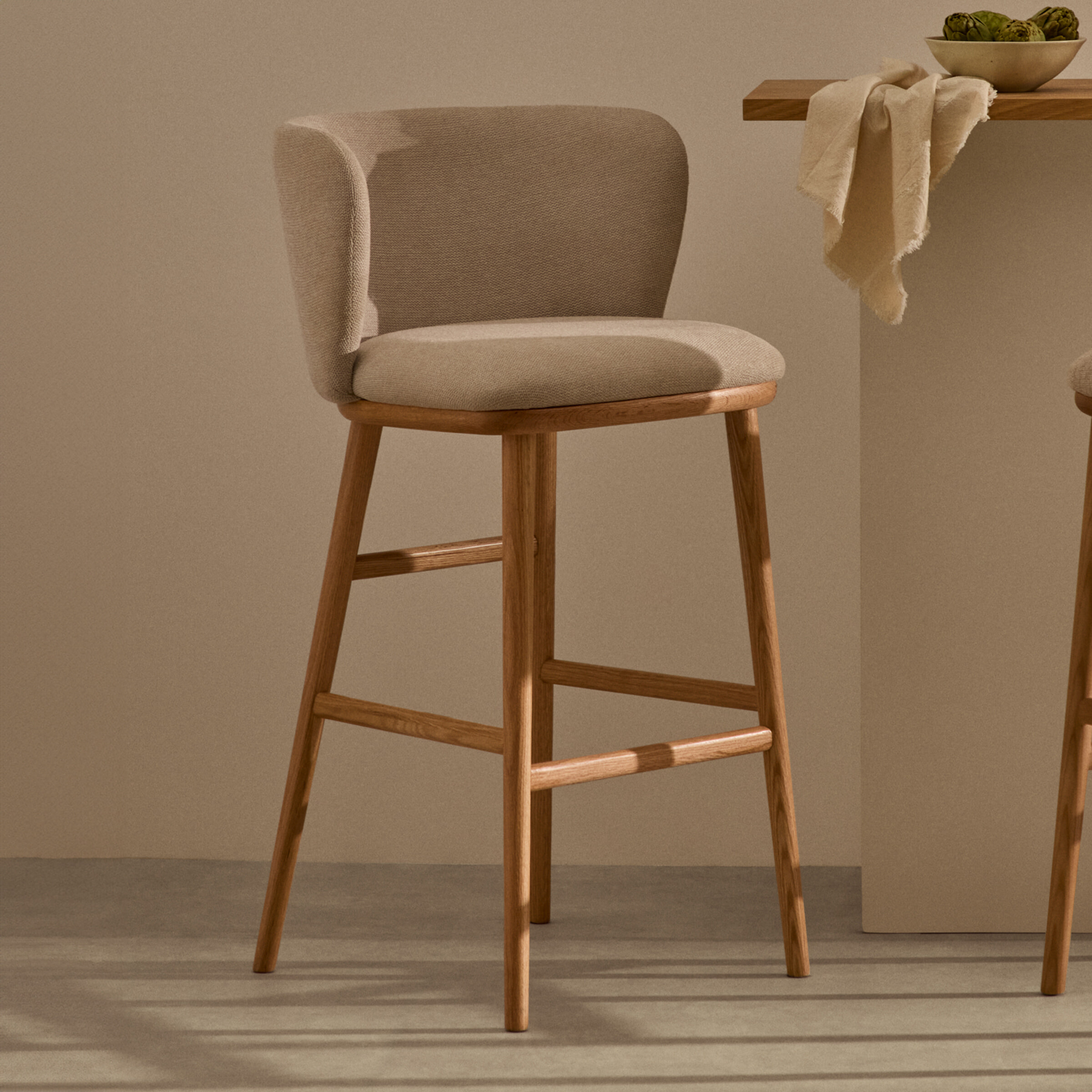 Kave Home Barkruk 'Ciselia' Chenille