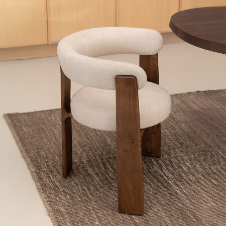 Kave Home Eetkamerstoel 'Granite' Chenille en essenhout