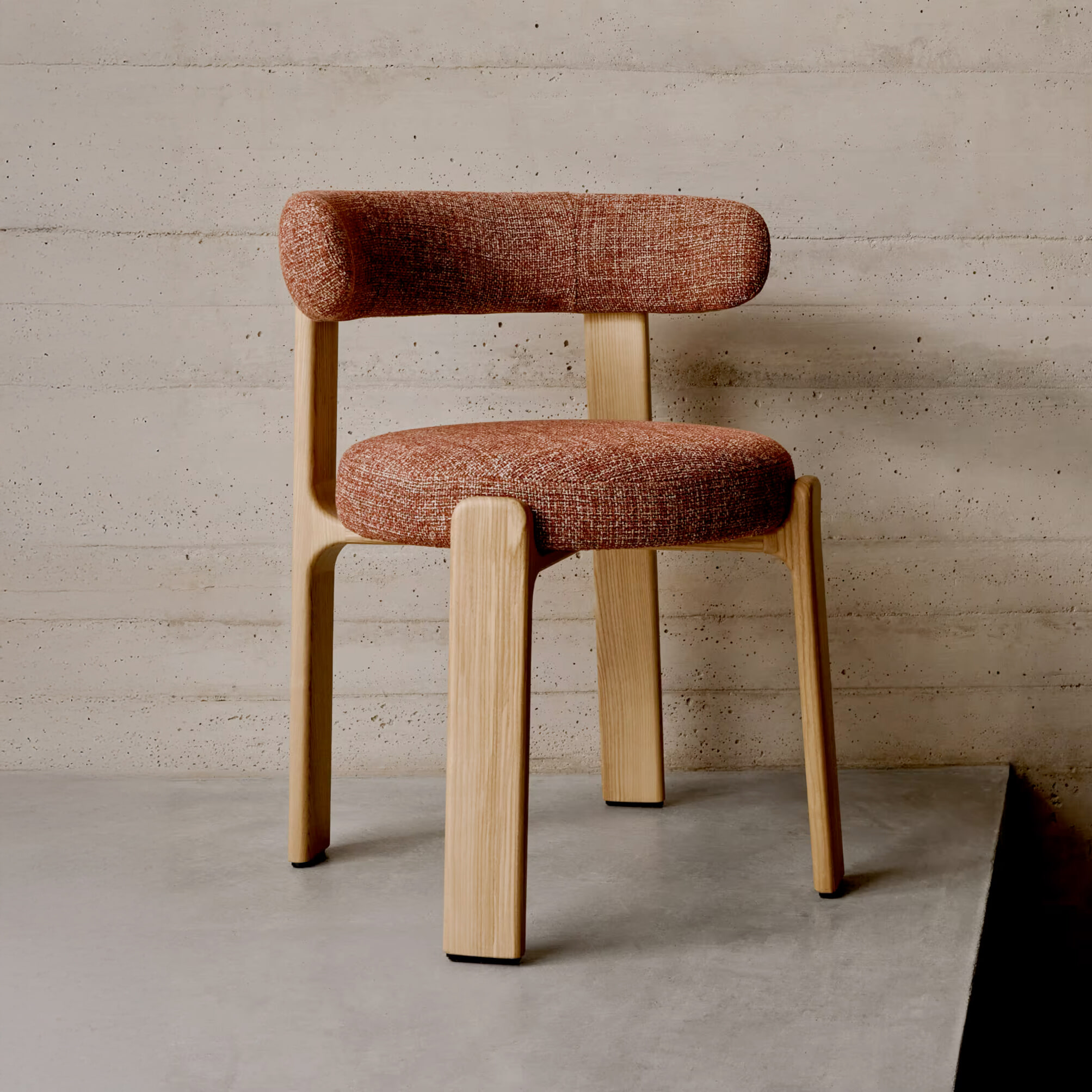 Kave Home Eetkamerstoel 'Granite' Chenille en essenhout