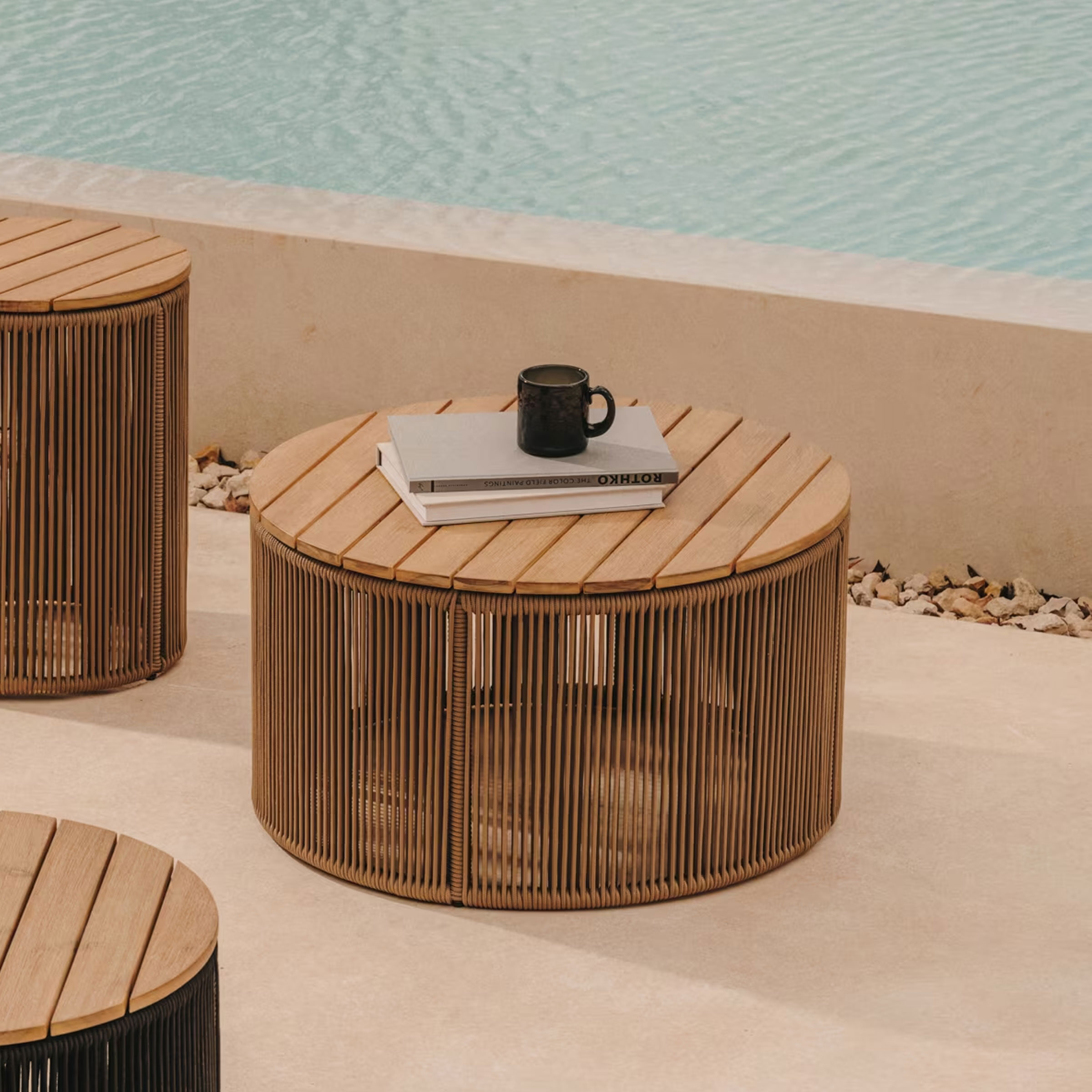Kave Home Outdoor Salontafel 'Dandara' Acaciahout en touw