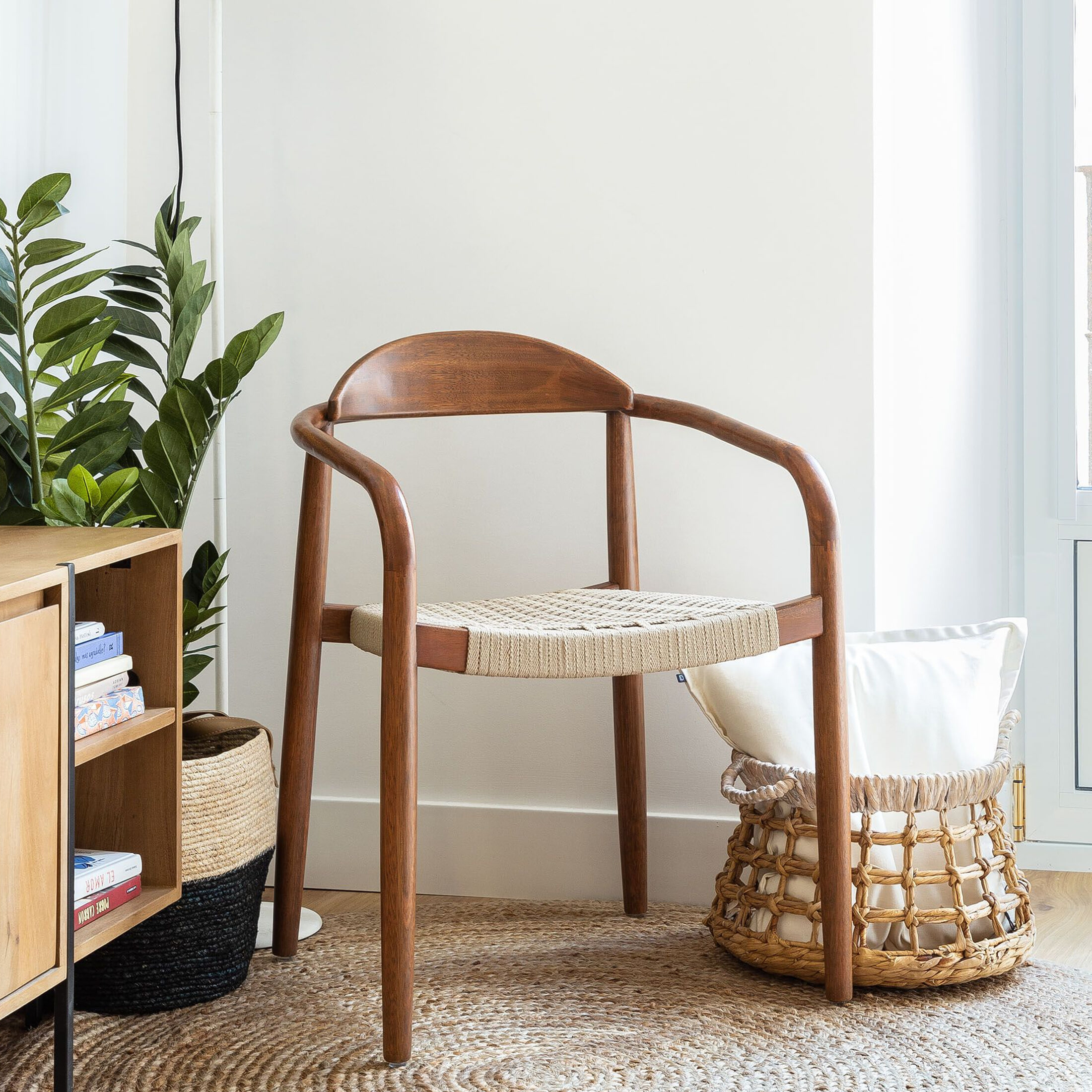 Kave Home Tuin / Eetkamerstoel 'Nina' kleur Beige walnoot | Kave Home