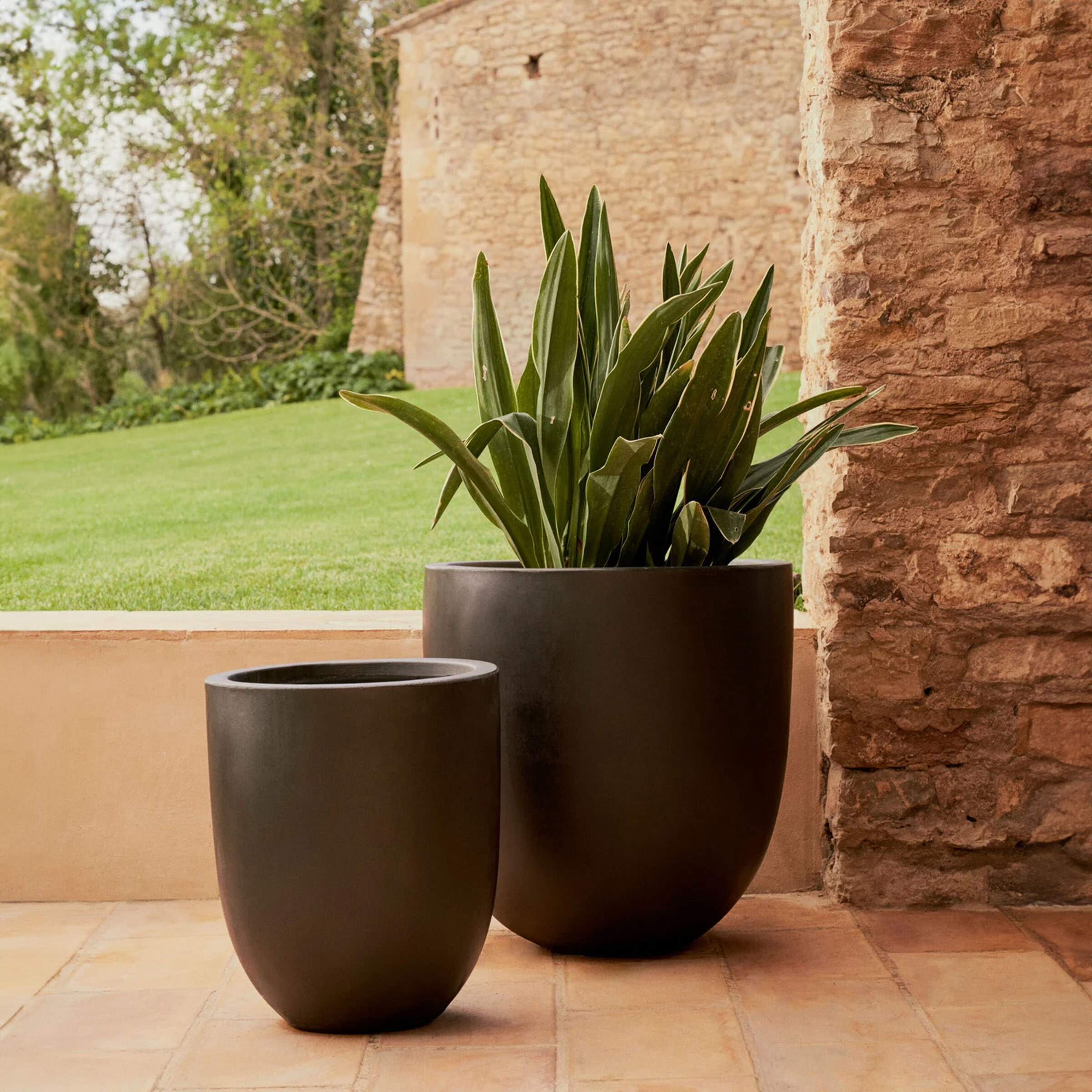 Kave Home plantenpot 'Aiguablava' Ø56cm
