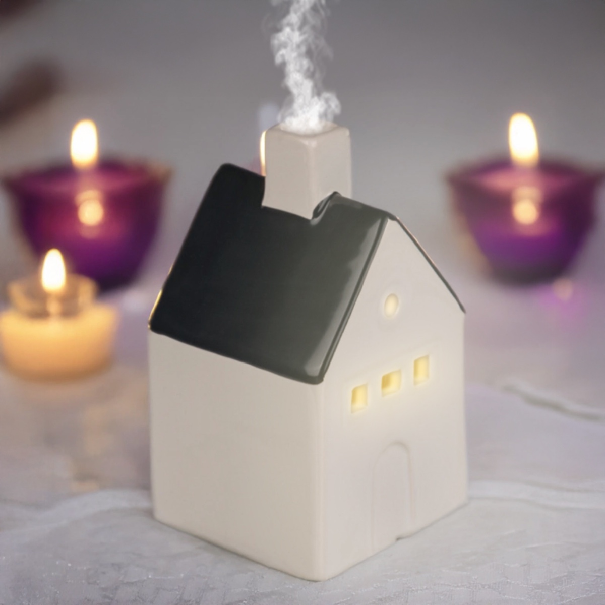 Keramieken huisje voor theelichtjes/wierookkegels | Out of the Blue