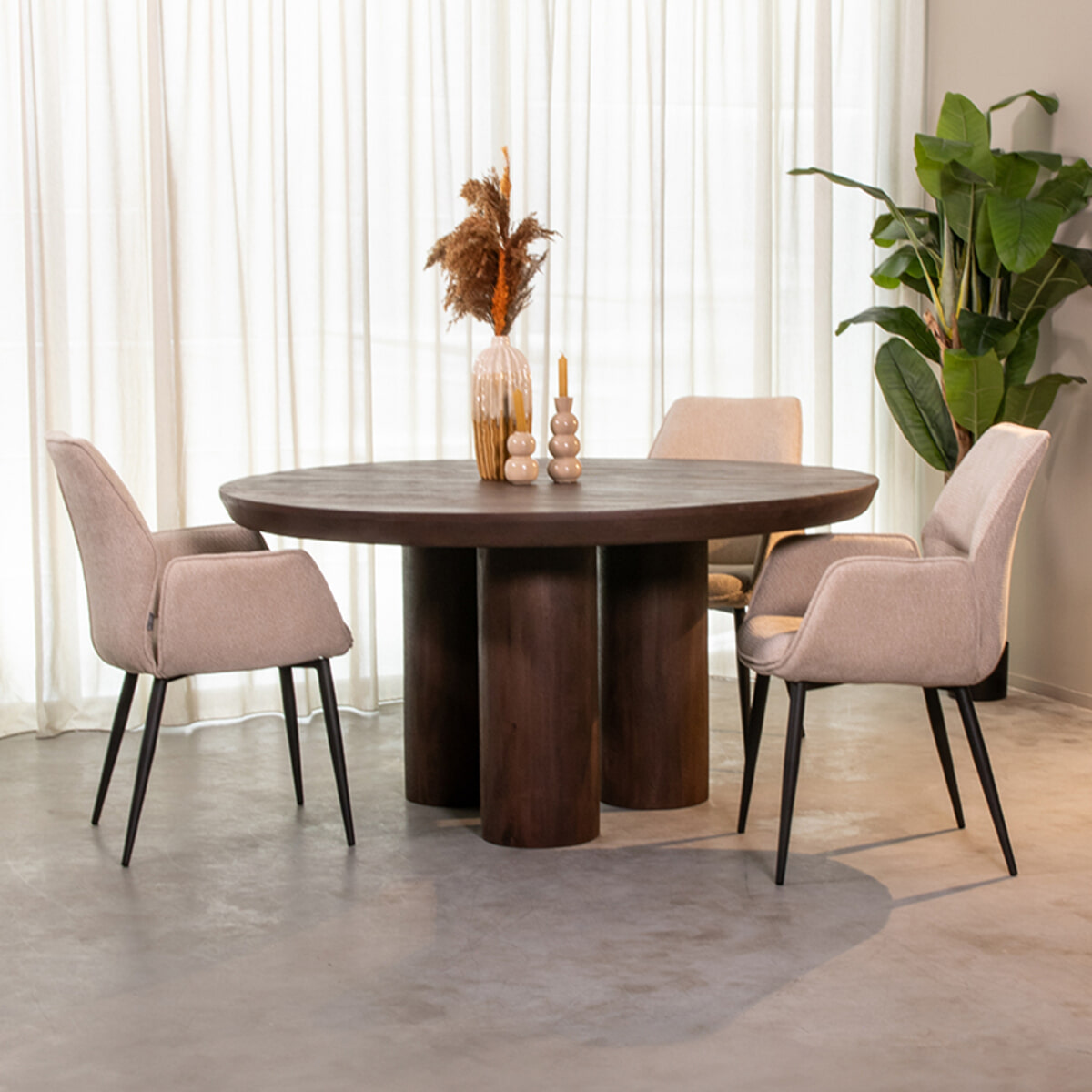 LABEL51 Ronde Eettafel Olly Espresso Mangohout
