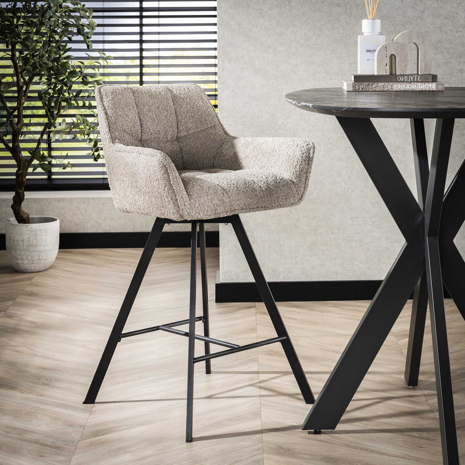 LifestyleFurn Draaibare Barstoel 'Thandie' Bouclé (zithoogte 69cm)