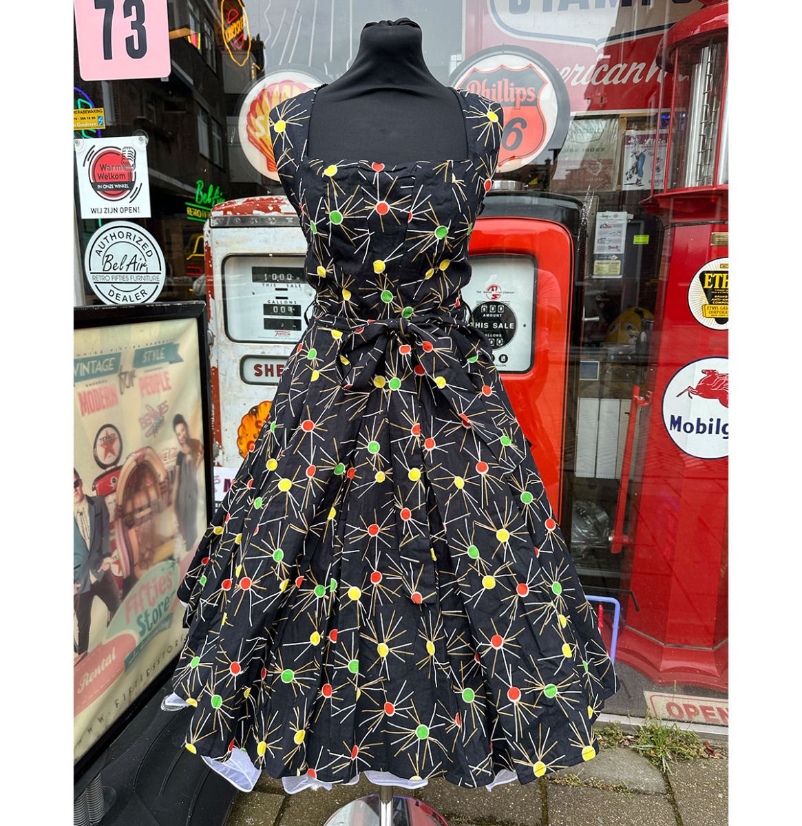 Love Ur Look Atomic Cherry Dress Black-XS | 36% korting | Fiftiesstore