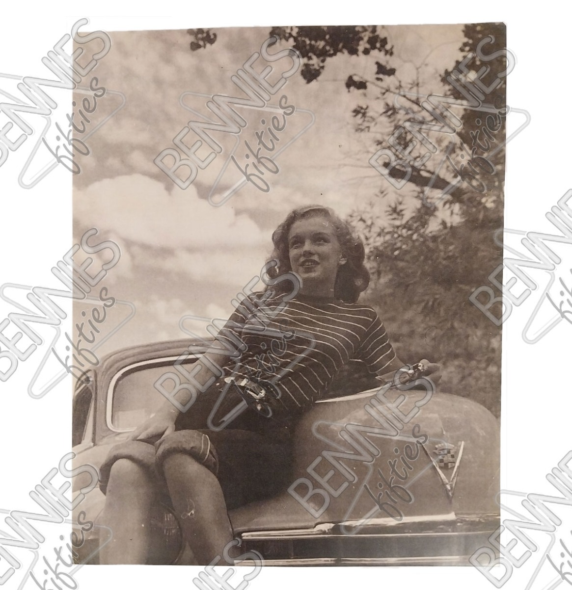 Marilyn Monroe met Cadillac (1946) Foto Print - EXCLUSIEVE LIMITED EDITION | Marilyn Monroe