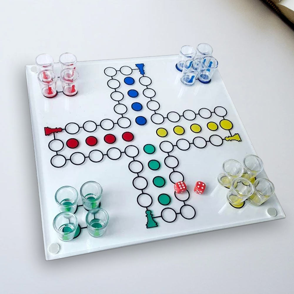 Mens Erger Je Niet Drankspel - Drinking Ludo | OUT OF THE BLUE