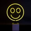 Neon 'Smiley' Sign (Op Betonnen Basis) - Geel | Fiftiesstore