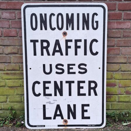 Oncoming Traffic Verkeersbord - 90 x 60cm - Origineel | The Dutch Pickers