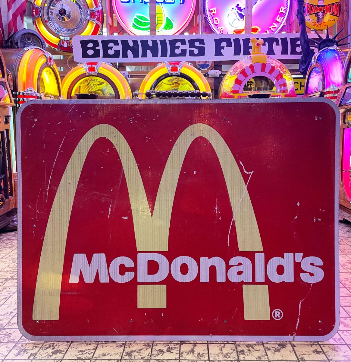 Origineel McDonald's Reclamebord USA - 122 x 92 cm | The Dutch Pickers
