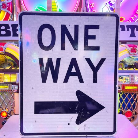 Origineel USA One Way Straatbord 61 x 76 cm - Reflecterend | The Dutch Pickers