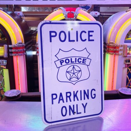 Origineel USA Police Parking Only Bord Metalen Straatbord - 46 x 61 cm | The Dutch Pickers