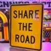 Origineel Vintage USA “Share The Road” Verkeersbord - 61 x 45 cm | The Dutch Pickers